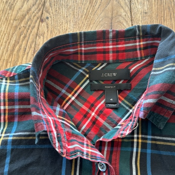 J. Crew Women's Perfect Shirt in Tartan Plaid Size 4 Cotton - Picture 2 of 4